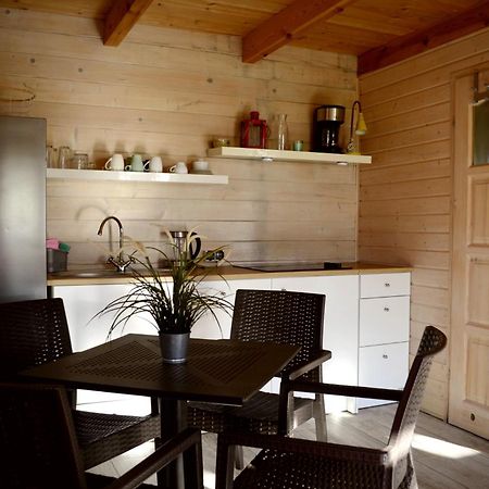 Camping Szczecinek Domy Wypoczynkowe Ngoại thất bức ảnh