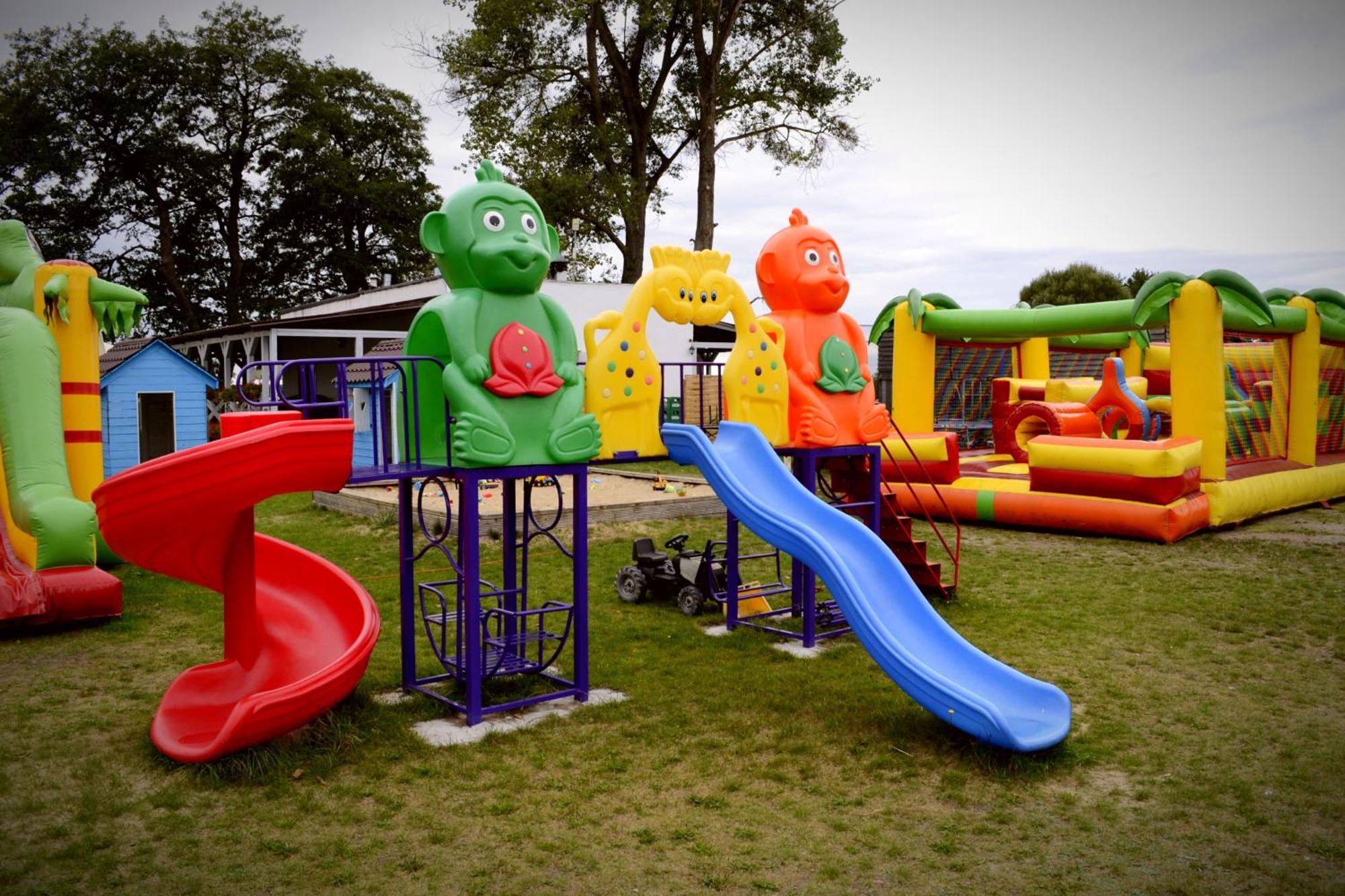 Camping Szczecinek Domy Wypoczynkowe Ngoại thất bức ảnh