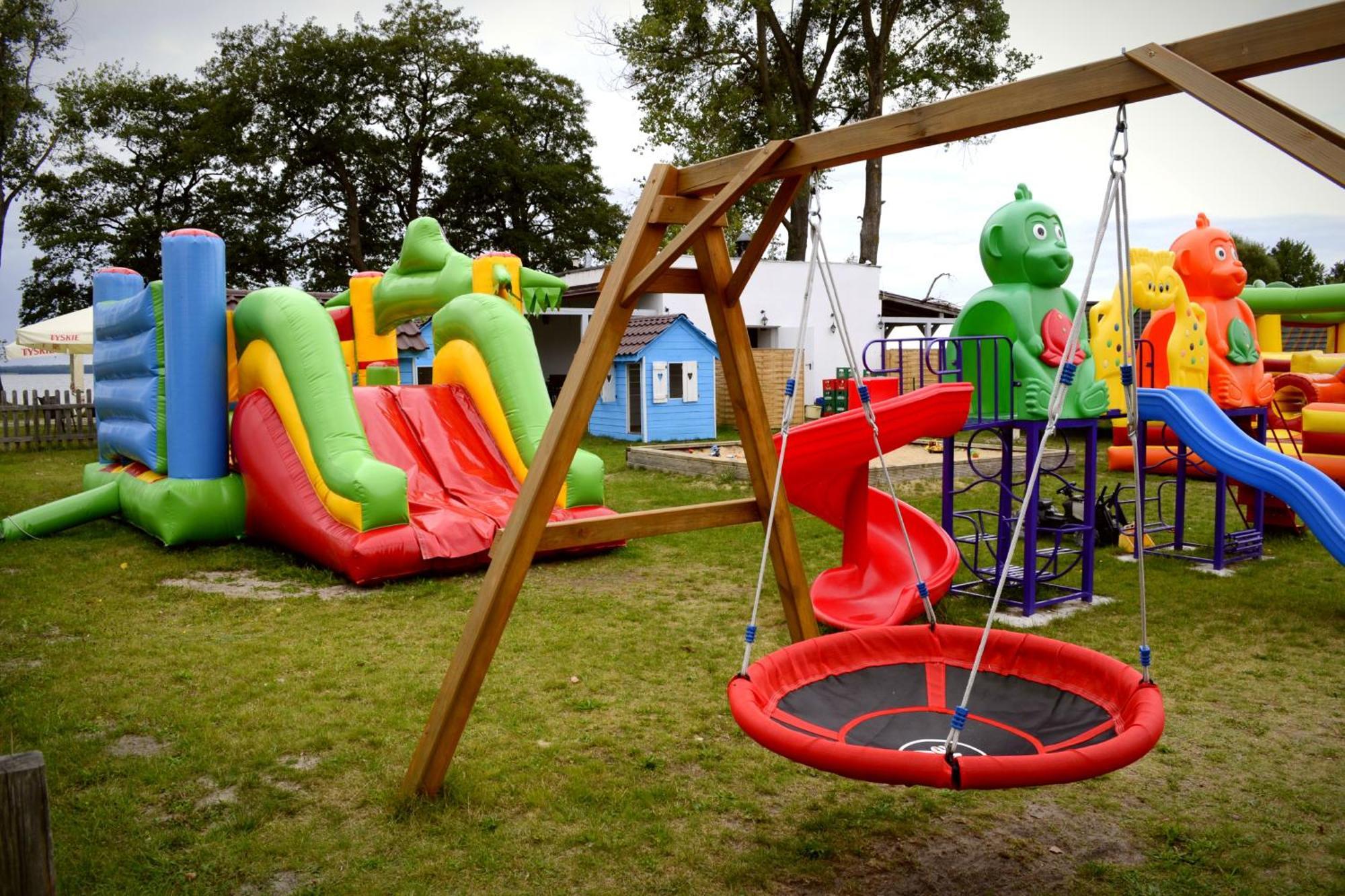 Camping Szczecinek Domy Wypoczynkowe Ngoại thất bức ảnh