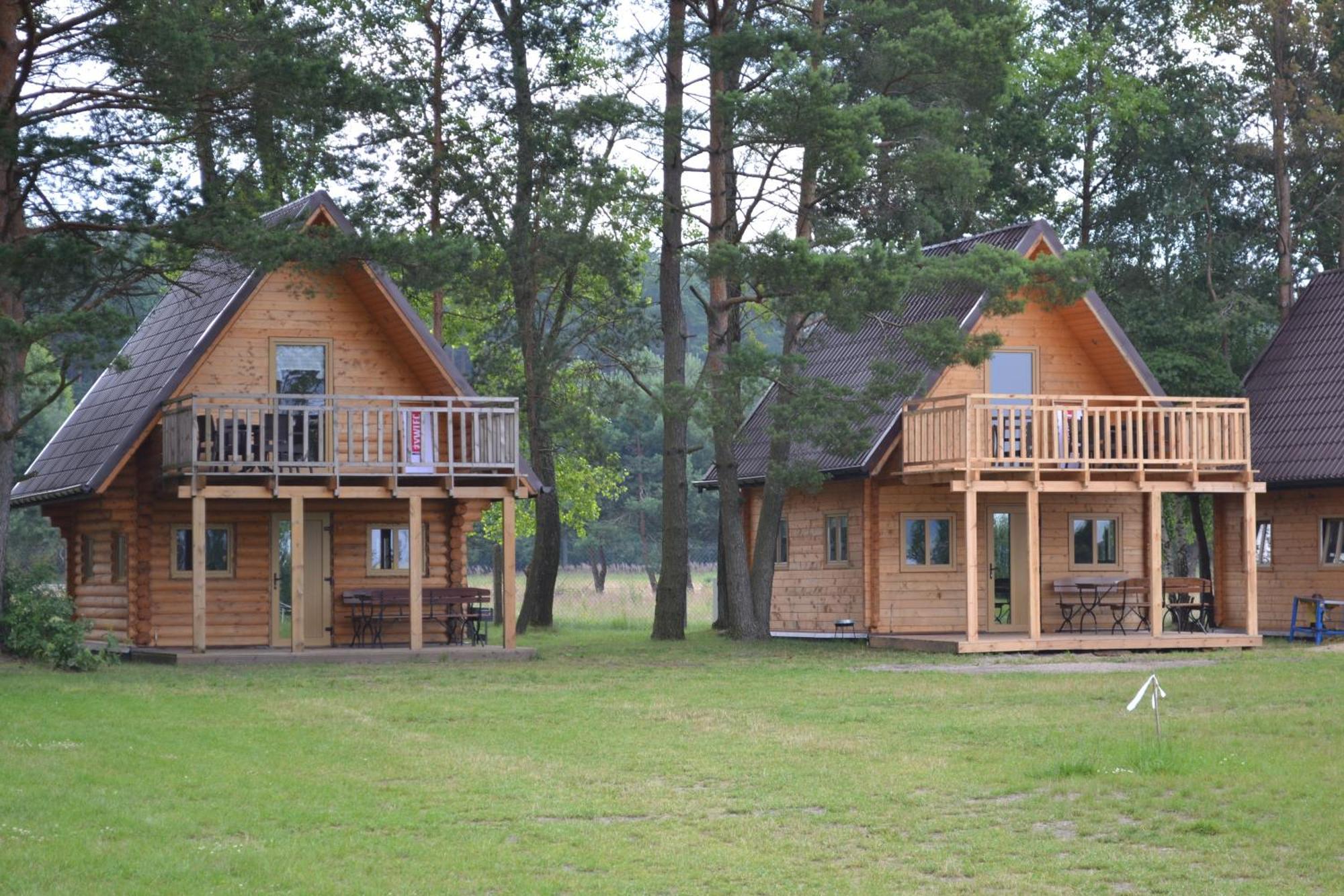 Camping Szczecinek Domy Wypoczynkowe Ngoại thất bức ảnh