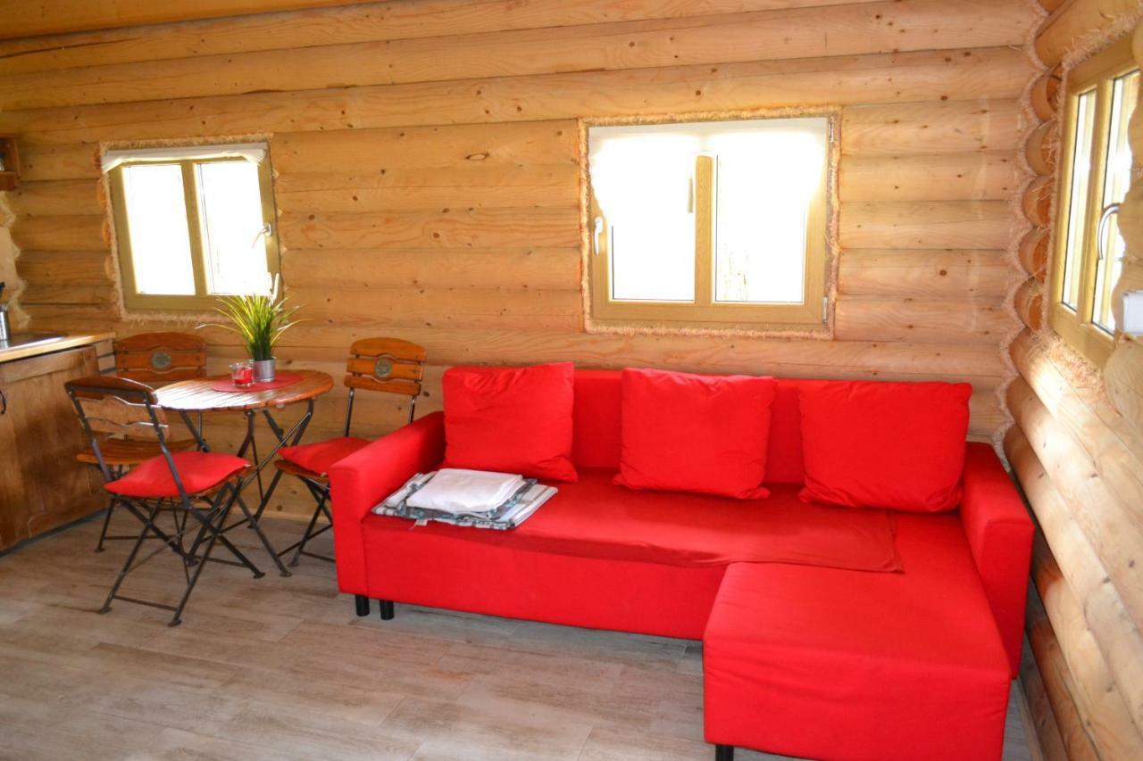 Camping Szczecinek Domy Wypoczynkowe Ngoại thất bức ảnh